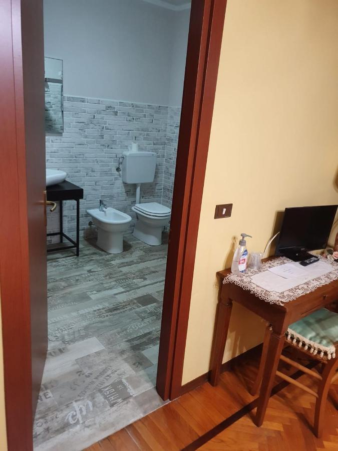 Villa Ferrari Oriella Solignano Nuovo ภายนอก รูปภาพ